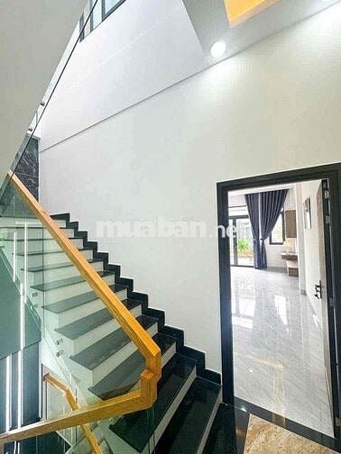 BÁN NHÀ 2 LẦU 1 TRỆT - SỔ HOÀN CÔNG