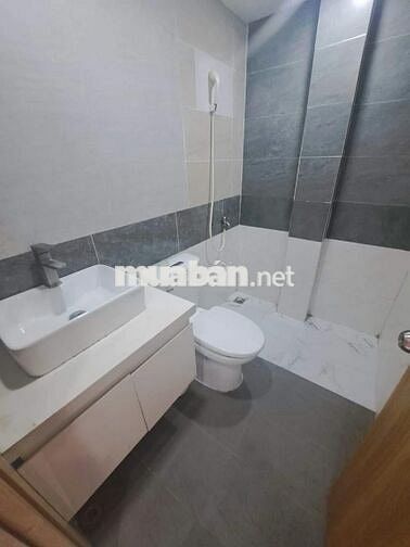 NHÀ SỔ RIÊNG 111M2-HOÀN CÔNG ĐẦY ĐỦ-HẺM XH TỚI NHÀ-NGAY CẦU LONG KIỂNG