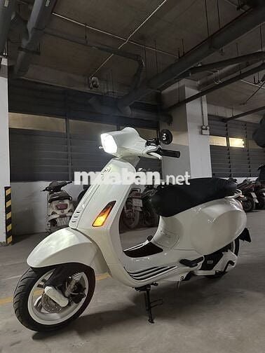 Vespa 2017 full trắng