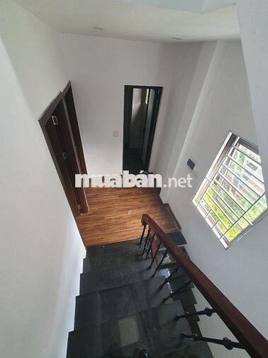 Cho thuê nhà tại Xóm xá, Chúc Sơn, Hà Nội (gần sân bóng xóm xá)