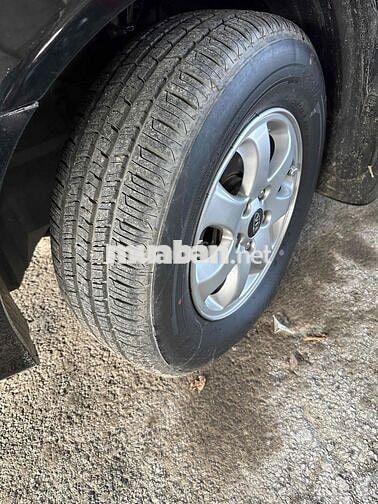 Kia Carnival 2009 GS 2.5 AT - 82000 km