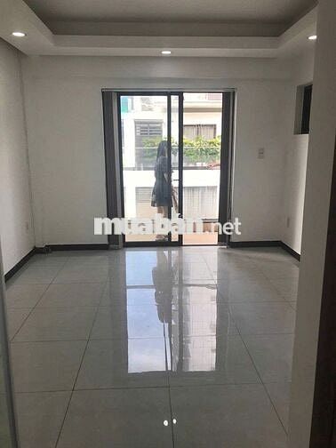 Cần cho thuê nhà Mặt Tiền Đường Số 6 trong khu CC Hà Đô P.12 Q.10