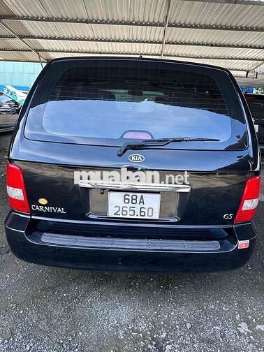 Kia Carnival 2009 GS 2.5 AT - 82000 km