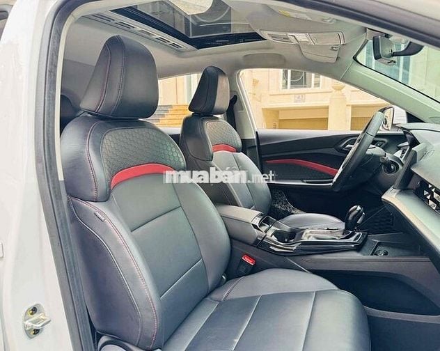 MG5 luxury 2024 - 18000 km