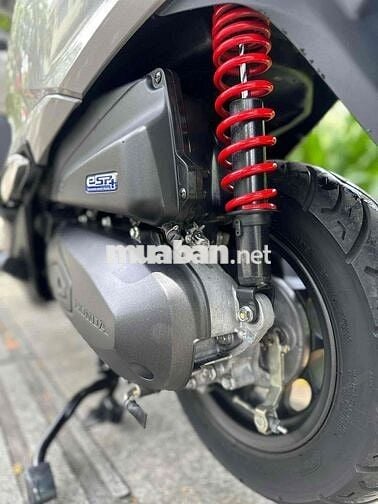 Lead 4val 2023 bạc nhám cọp 3000 km bstp chính chủ