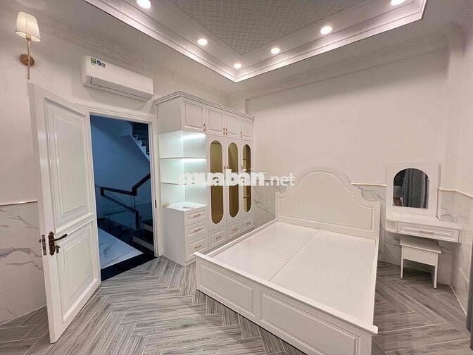 CHO THUÊ PHÒNG ĐẸP 4,8tr GẦN PHÚ MỸ HƯNG RMIT