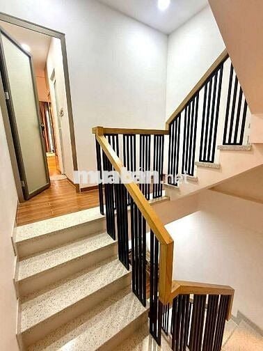 MẶT TIỀN KD 8m NGAY CHỢ CÔ GIANG 5 TẦNG BTCT VIEW LM81 FULL NỘI THẤT