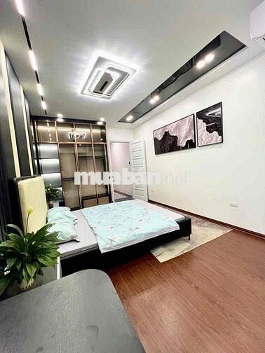 Võ Chí Công - Cầu Giấy, Dt 35m, 5 tầng, mt 4m. Nhỉnh 8 tỷ.
