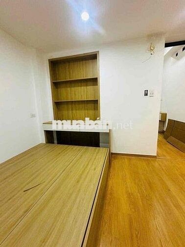 CẦN BÁN - CĂN HỘ TẬP THỂ - TRẦN QUỐC HOÀN - 3PN - 80m2 - GIÁ CHỈ 3,x t