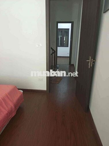 Bán nhà Xuân Thuỷ :Giá :10,5 tỷ