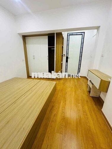 CẦN BÁN - CĂN HỘ TẬP THỂ - TRẦN QUỐC HOÀN - 3PN - 80m2 - GIÁ CHỈ 3,x t