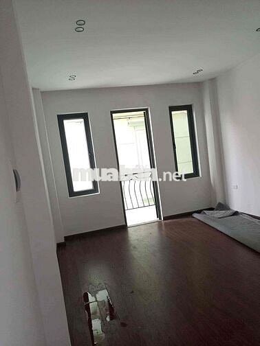 Bán nhà Xuân Thuỷ :Giá :10,5 tỷ