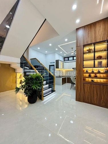 🚨 Chủ kẹt công việc – bán tháo nhà Quận 10, ưu tiên khách thiện chí 