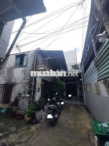 BÁN GẤP NHÀ HẺM C1 PHẠM HÙNG HẺM HÔNG GÁC SUỐT