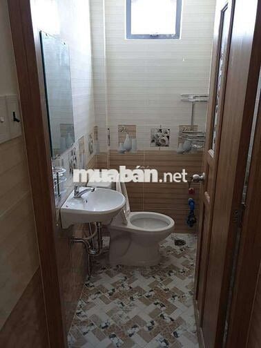 Căn hộ dịch vụ, ngay cạnh spkt, ngân hàng, bệnh viện thủ đức, kcnc