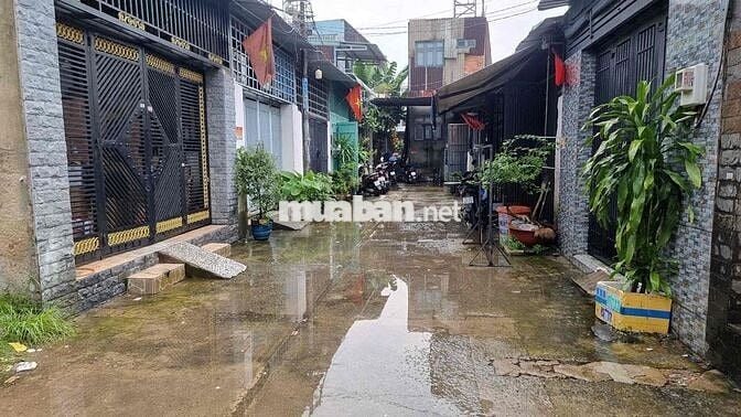 Nhà hẻm xe hơi, khu dân cư hiện hữu sầm uất, gần cây xăng Bình Minh