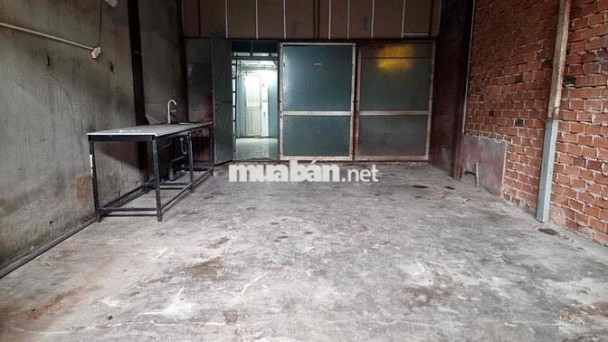 Nhà hẻm xe hơi, khu dân cư hiện hữu sầm uất, gần cây xăng Bình Minh
