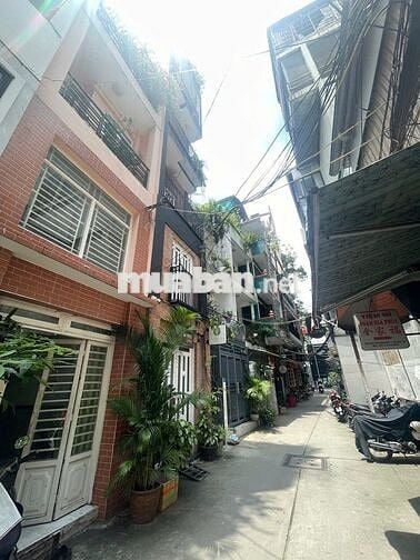 BÁN NHÀ HIẾM Q1,Ô TÔ THÔNG KD,VÀI BƯỚC RA ĐƯỜNG TRẦN HƯNG ĐẠO,CHỈ 11x