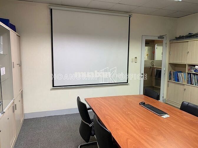 Cho thuê văn phòng giá rẻ Quận Tân Bình, Lạc Long Quân 200m² chỉ 30tr.