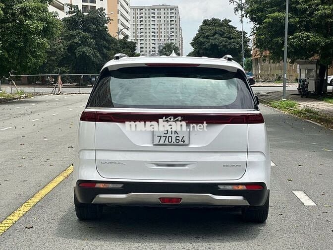 Kia Carnival 2023 Signature 2.2D - 25000 km