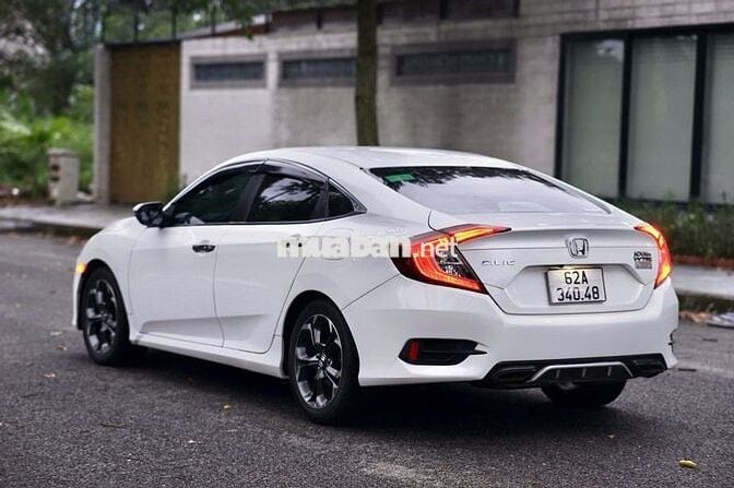 Honda Civic 2018 1.8 E - 14v km