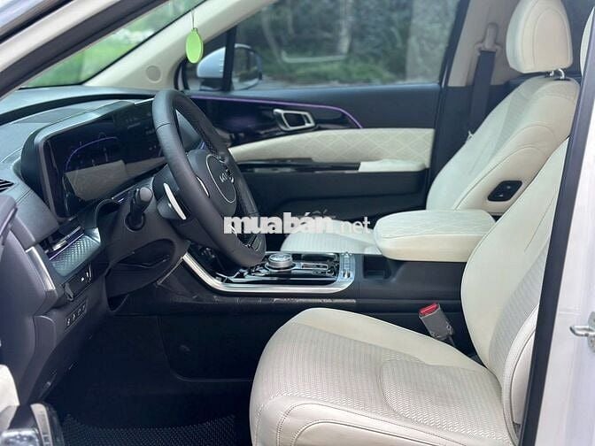 Kia Carnival 2023 Signature 2.2D - 25000 km