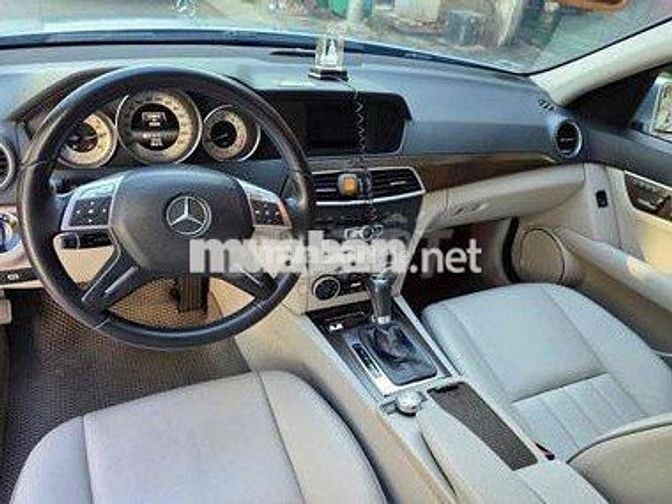 Mer C250 đời 2013 xe gia đình chủ đi giữ rất kĩ