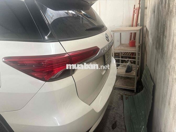 Toyota Fortuner 2019 2.7V 4x2 AT - 140000 km