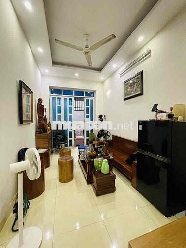 Bán Nhà Nhật tảo - Đông ngạc dt 35m,4 tầng ngõ rộng vf3 vào tận cửa