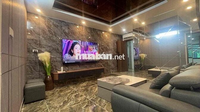 Tập thể Vip, 100m, 3ngủ 2wc, Nội thất cao cấp, 2 thoáng, Sổ đỏ to rộng