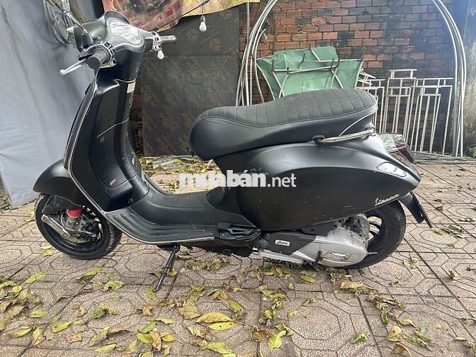 Xe nhà chạy cần bán , bó bớt lộc lá ạ