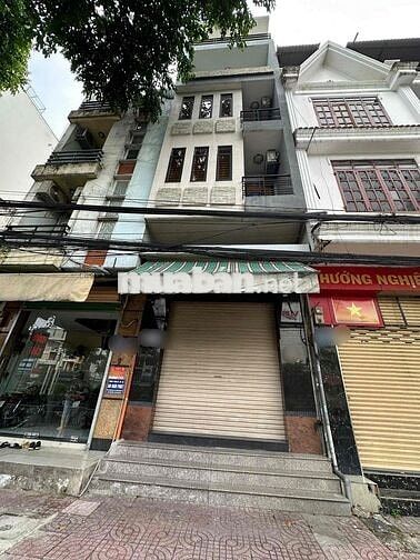 Nhà Mặt Tiền Trường Chinh 1 Trệt 3 Lầu 5 Phòng Ngủ