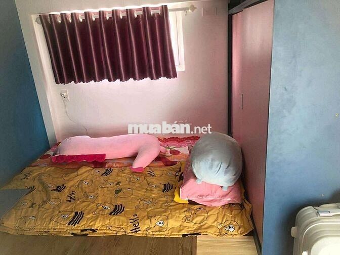 Phòng trọ sinh viên có gác, có ban công quận 7 đường Huỳnh Tấn Phát