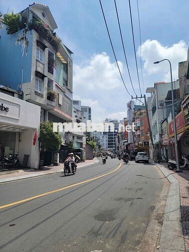 Bán Nhà 2 MT Hẻm Huỳnh Văn Bánh, HXH
