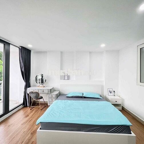 căn hộ mini ban công sât cầu ng văn cừ full nội thất mặt tiền
