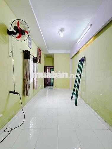 NHÀ 4 TẦNG TẠI TÔN ĐẢN F15 Q4 - HẺM BA GÁC THÔNG THOÁNG SẠCH SẼ