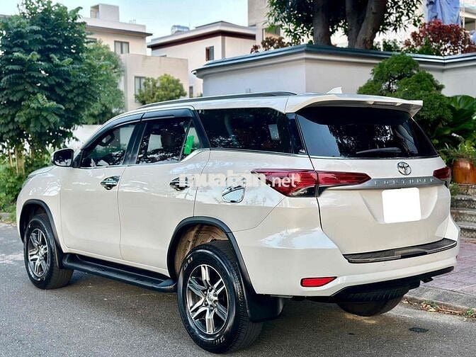 Toyota Fortuner 2017 2.4G 4x2 MT - 140000 km Sàn D