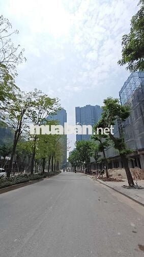 BÁN ĐẤT TÂY HỒ 122M2-MT 6M- XÂY CCMN 9 TẦNG-NGÕ ÔTÔ THÔNG KĐT SUNSHINE