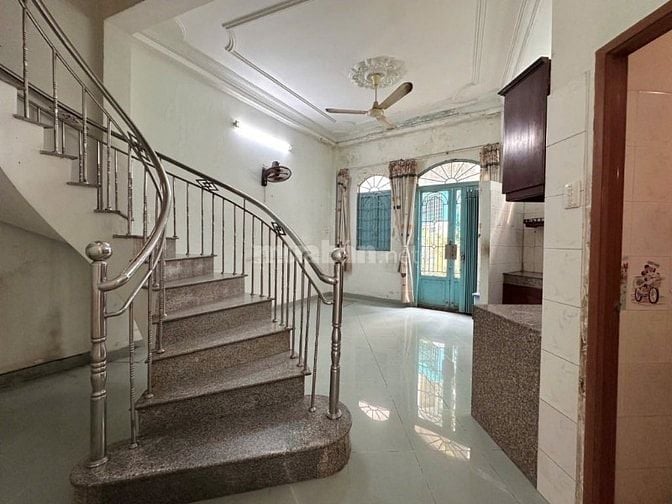 Nhà mặt tiền kinh doanh, 4 tầng 4PN, 91m2(4x23m) Nguyễn Thượng Hiền BT