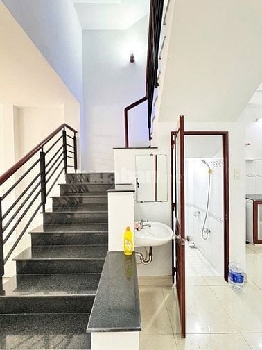 DIỆN TÍCH KHỦNG 4,5x19,5m; Nhà 3 lầu hẻm Vũ Tùng, P2, Q.Bình Thạnh.