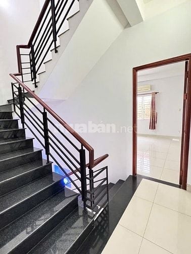 DIỆN TÍCH KHỦNG 4,5x19,5m; Nhà 3 lầu hẻm Vũ Tùng, P2, Q.Bình Thạnh.