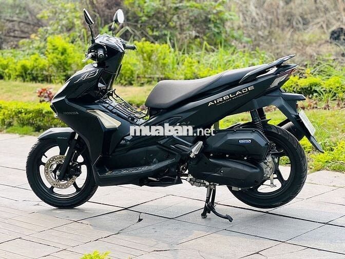 HONDA AIR BLADE 125 FI ĐEN  KHÓA SMARKEY BẢN 2025