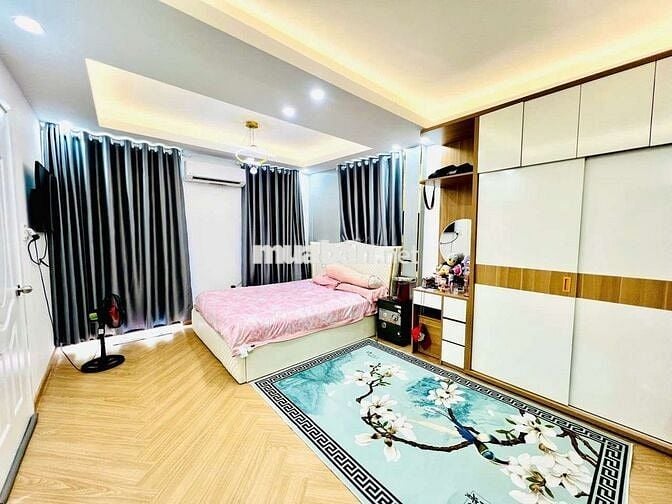 Bán Tòa Nhà 5 Tầng Gần Phan Xích Long 6 x 7 – Thuê Khoán 25tr/tháng