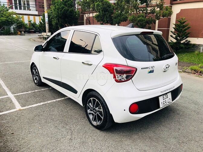 Bán xe i10 Hatchback Đời 2020, Chạy 9 vạn, Bao zin