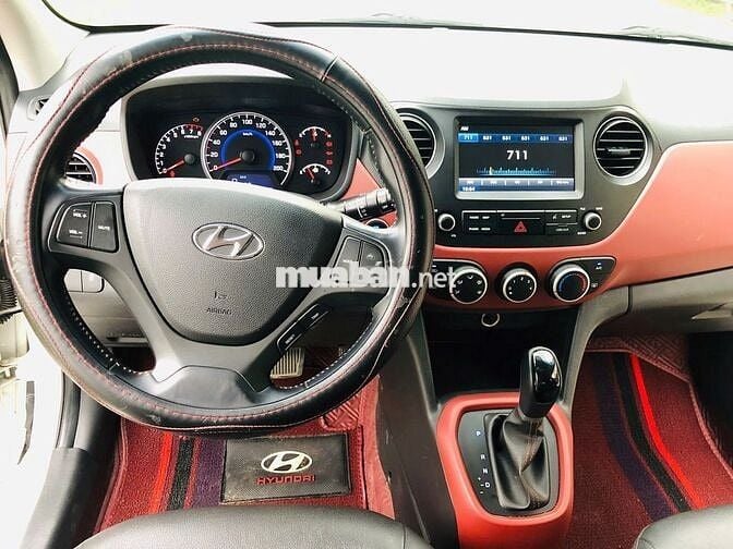 Bán xe i10 Hatchback Đời 2020, Chạy 9 vạn, Bao zin
