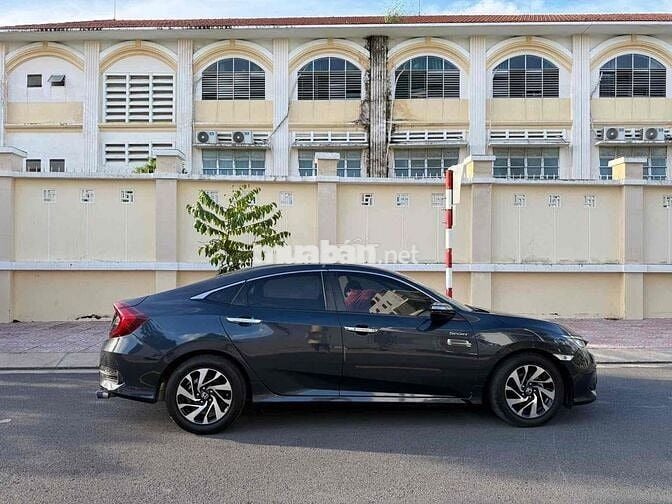 Honda Civic 2018 1.8 E - 111000 km