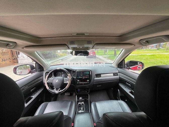 bán outlander prenium 2020 odo 89.000km