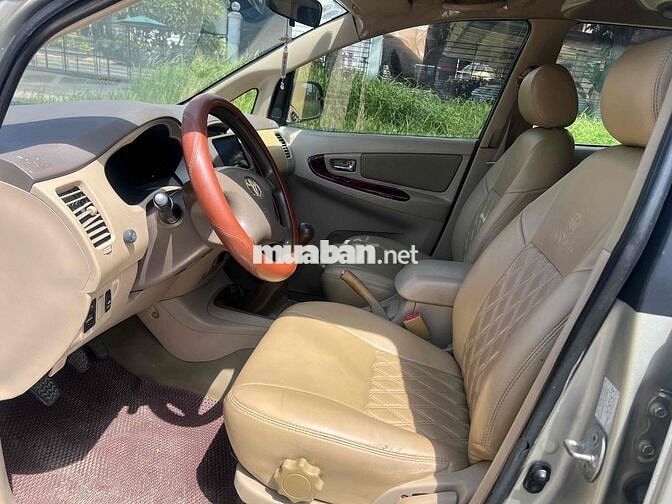 Toyota Innova 2006 G - 220000 km
