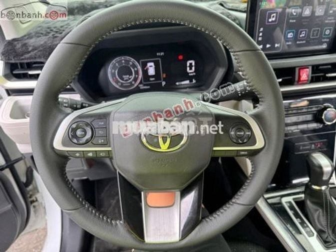 Toyota Veloz Cross Top 1.5 CVT 2024