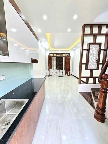 6 tỷ có nhà Thuỵ phương Ô tô đỗ cổng Xây mới 5 tầng